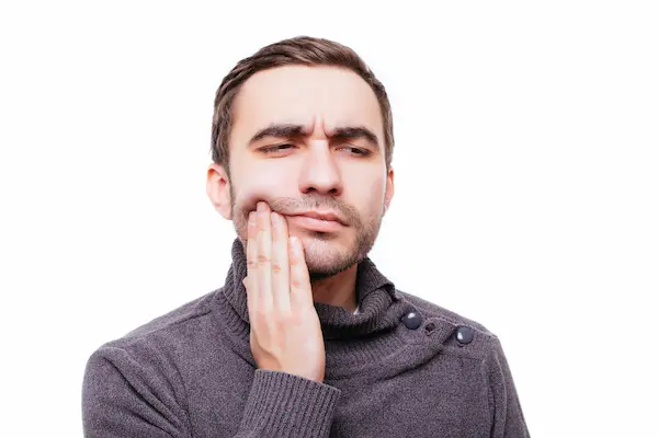 Inflamación o absceso dental